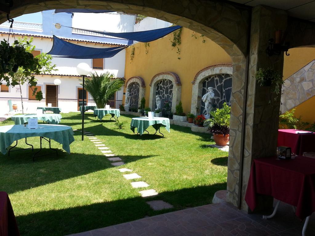 Hotel La Moraleda - Complejo Las Delicias บีญานวยบา เดล อาร์โซบิสโป ภายนอก รูปภาพ