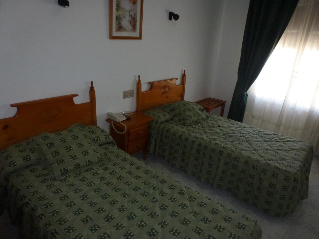 Hotel La Moraleda - Complejo Las Delicias บีญานวยบา เดล อาร์โซบิสโป ห้อง รูปภาพ